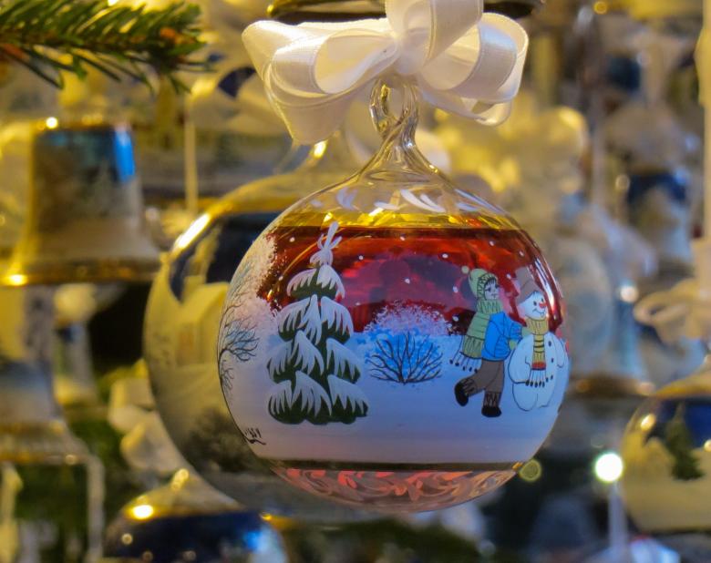 Free stock image of Christmas Ornament created by Pixabay