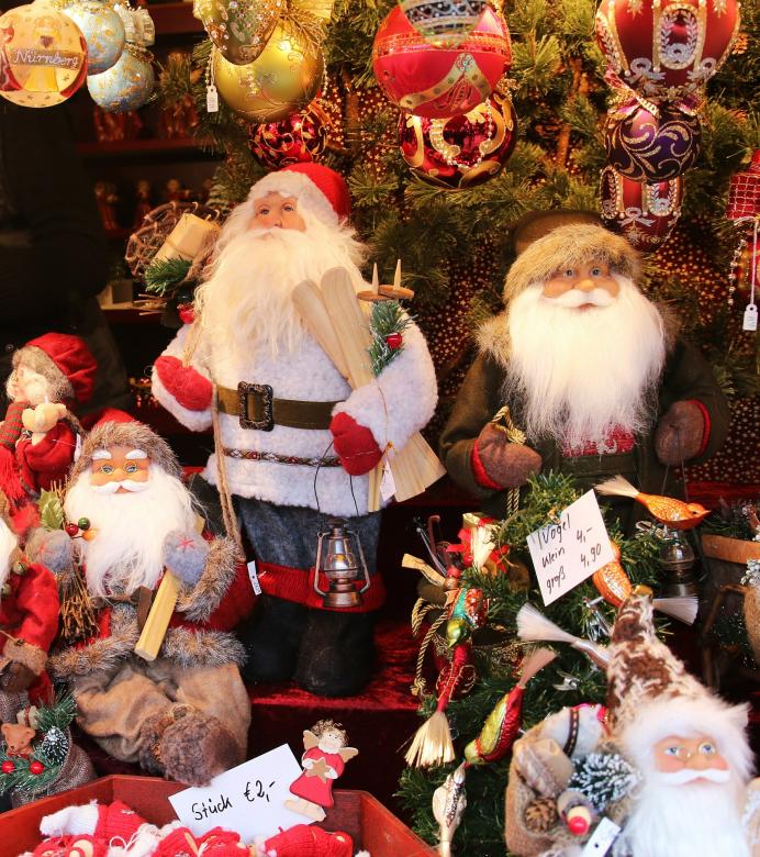 Free stock image of Santa Claus created by Pixabay