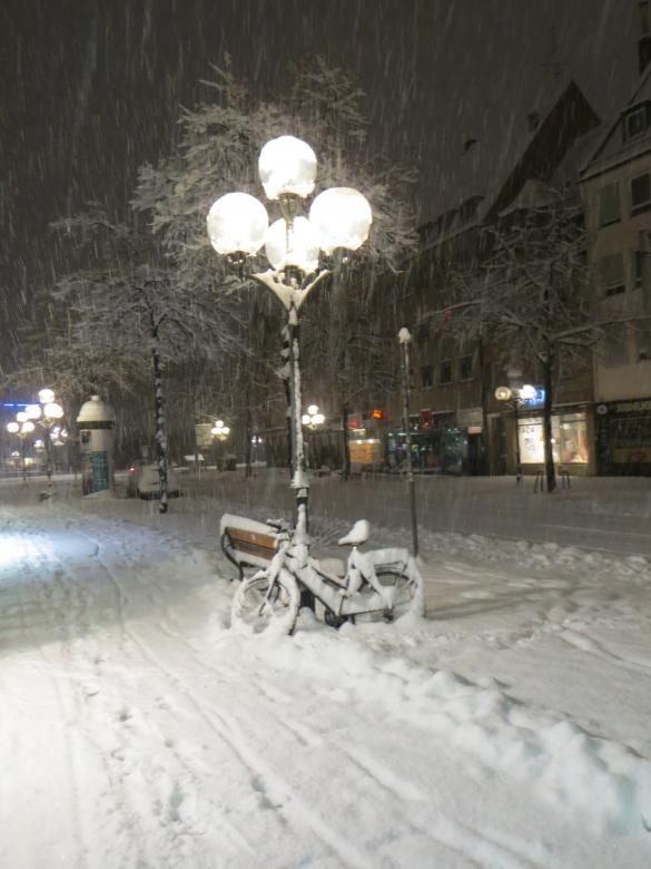 Free stock image of Frozen City created by Pixabay