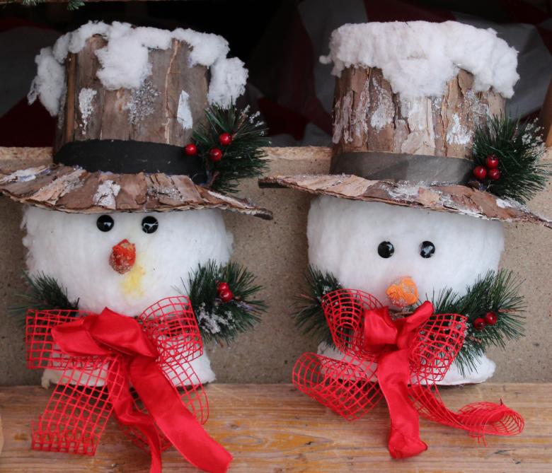 Free stock image of Snow Men created by Pixabay