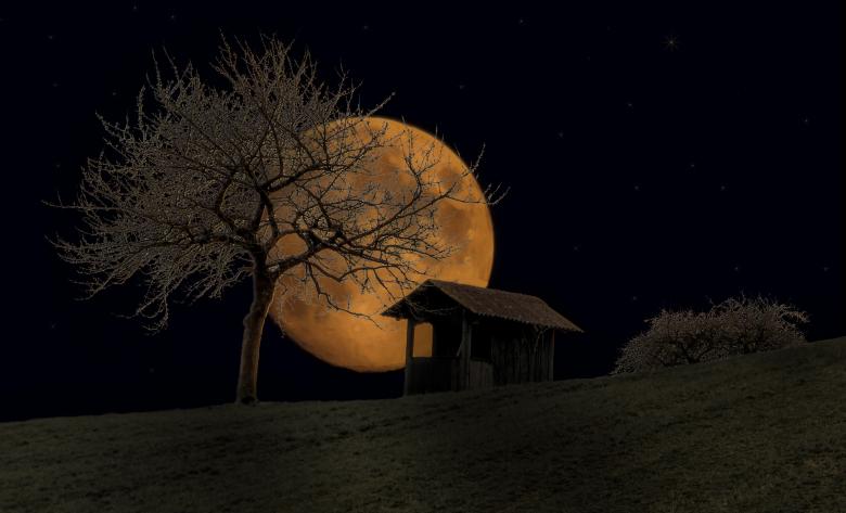 Free stock image of Cabin on the Top created by Pixabay