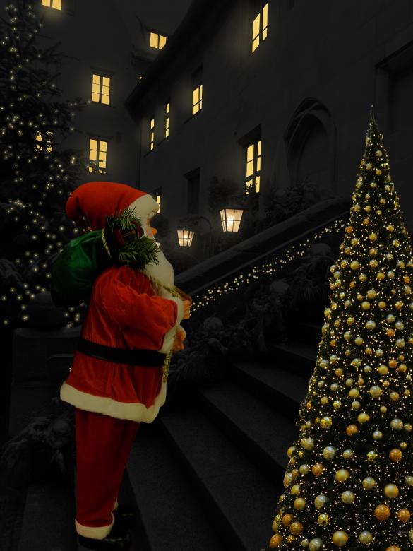 Free stock image of Santa Claus created by Pixabay