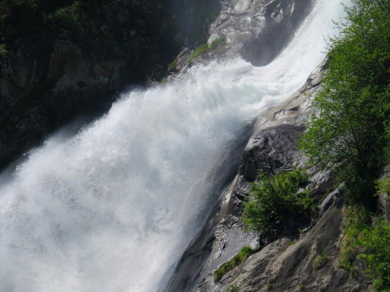 Free stock image of Wild Waterfall created by Pixabay
