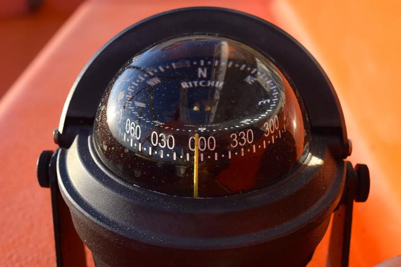 Free stock image of Compass on the Ship created by Pixabay