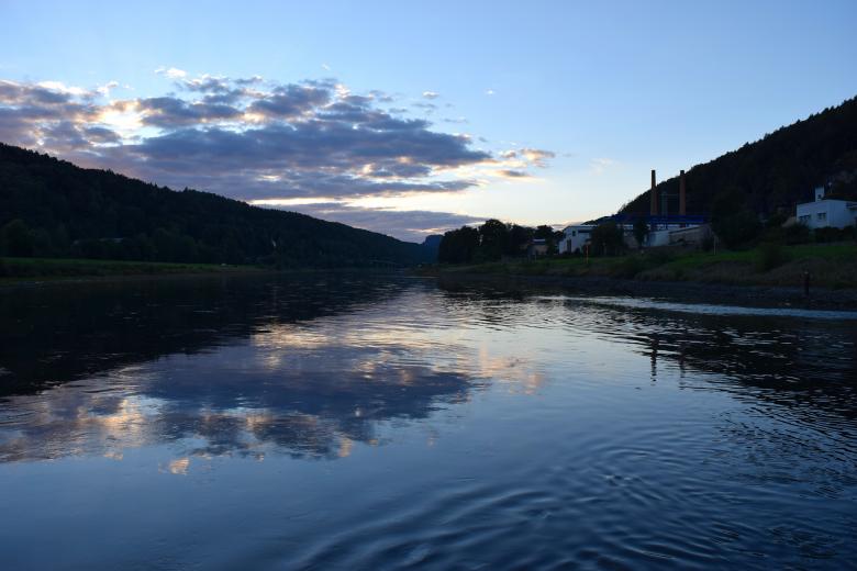 Free stock image of Lake in the Evening created by Pixabay