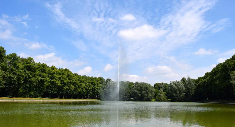 Free stock image of Water Fontaine created by Pixabay