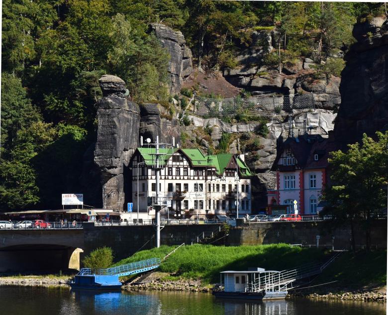 Free stock image of Elbsansteingebirge created by Pixabay