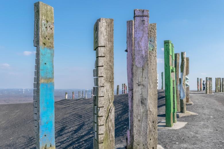 Free stock image of Wooden Stands created by Pixabay