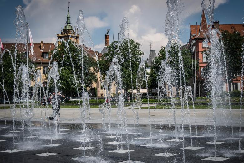 Free stock image of Water Fountain created by Pixabay