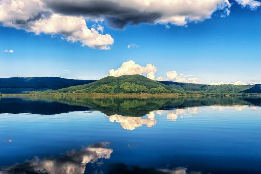 Mirror Effect  - Free Stock Photo
