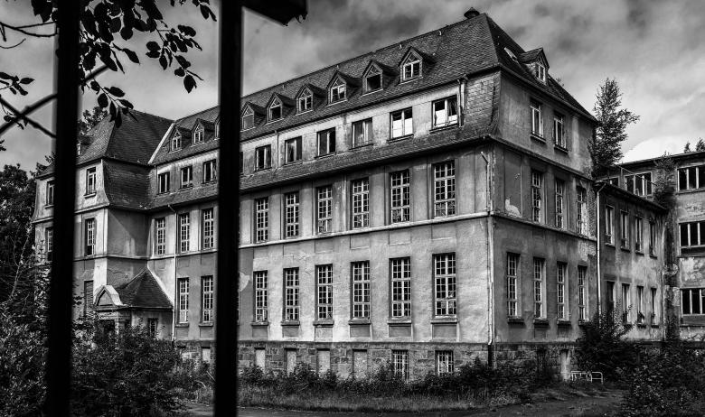Free stock image of Government School created by Pixabay