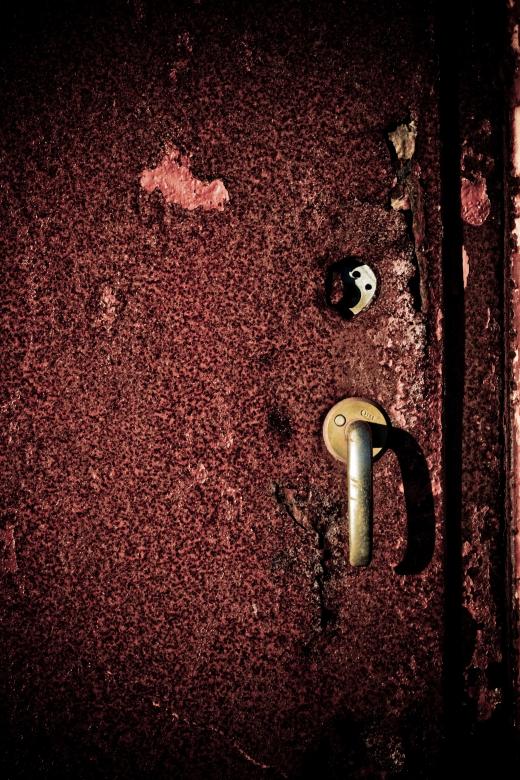 Free stock image of Old Rusty Door created by Bjorgvin