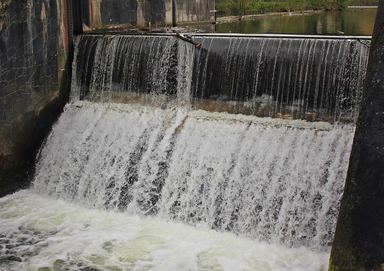 Free stock image of Water Flow at the Dam created by Pixabay