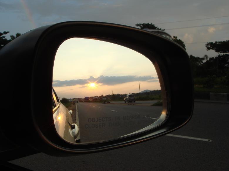 Free stock image of Sunrise in Car Mirror created by kiraan