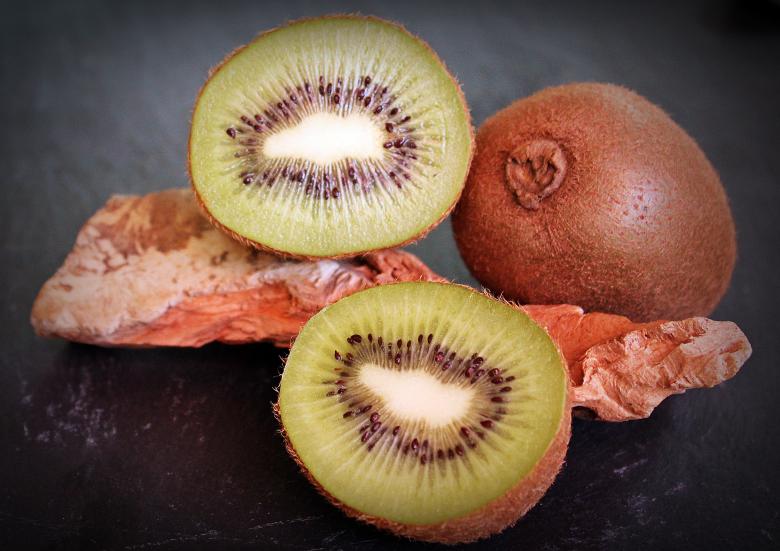 Free stock image of Kiwi Closeup created by Pixabay