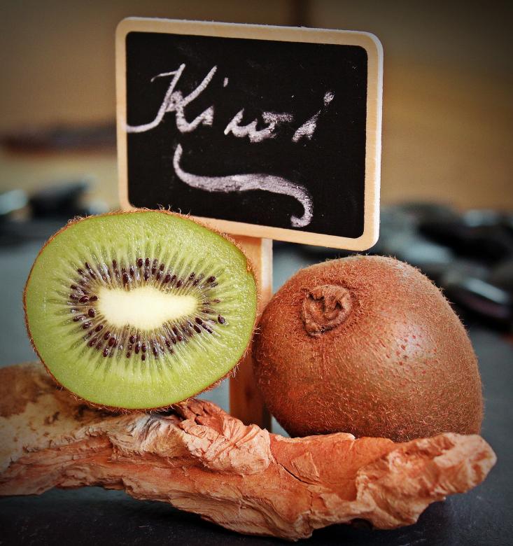 Free stock image of Kiwi Closeup created by Pixabay