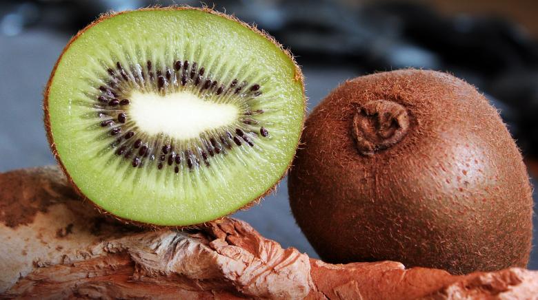 Free stock image of Kiwi Closeup created by Pixabay