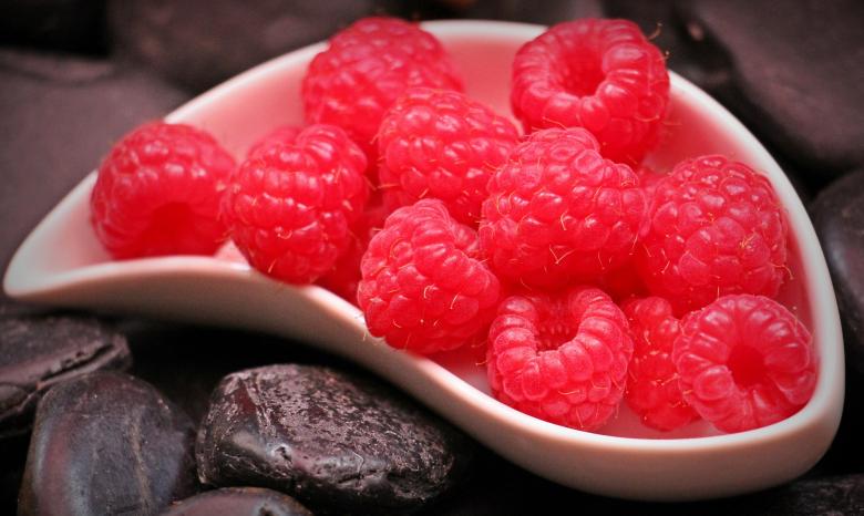 Free stock image of Fresh Raspberries created by Pixabay
