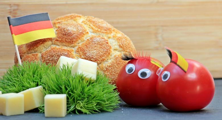 Free stock image of Baked Football created by Pixabay