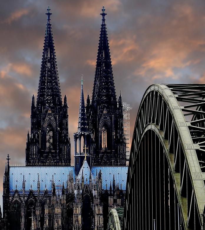 Free stock image of Cologne Cathedral created by Pixabay
