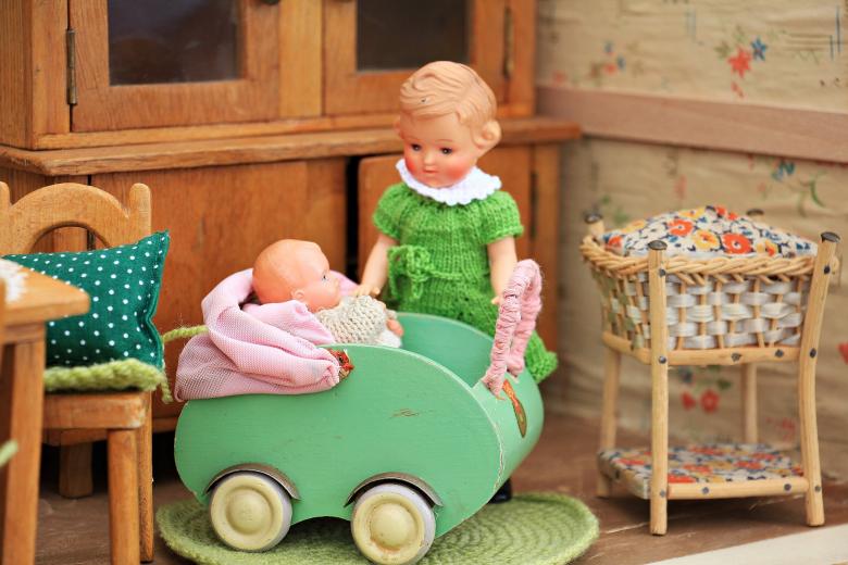 Free stock image of Doll House created by Pixabay