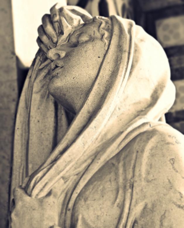 Free stock image of Lady Figure created by Pixabay