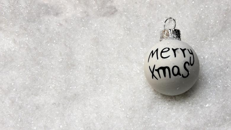 Free stock image of Christmas Bauble created by Pixabay