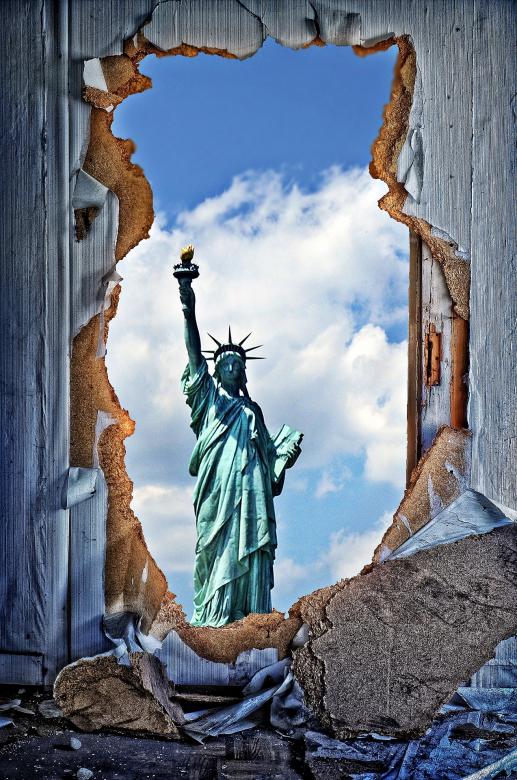 Free stock image of Statue of Liberty created by Pixabay