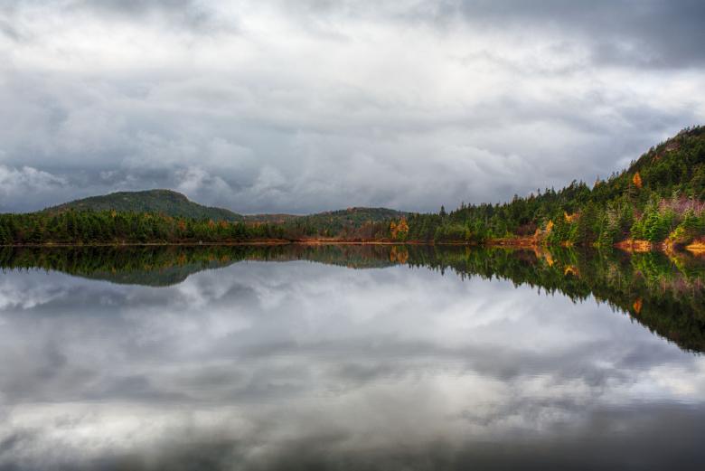 Free stock image of Lake in Autumn created by Geoffrey Whiteway