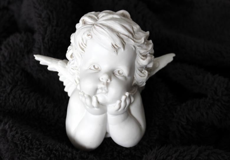 Free stock image of Angel Sculpture created by Pixabay