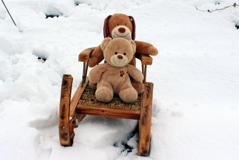 Free stock image of Teddy Bears on Sled created by Pixabay