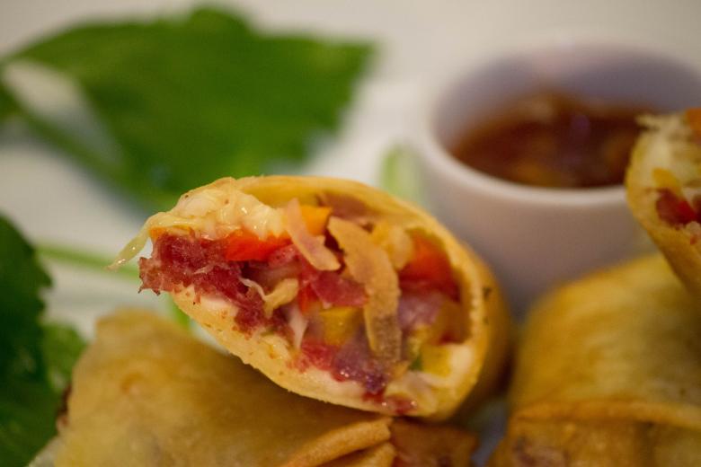 Free stock image of Eggrolls Appetizer Closeup created by Ayman Taher