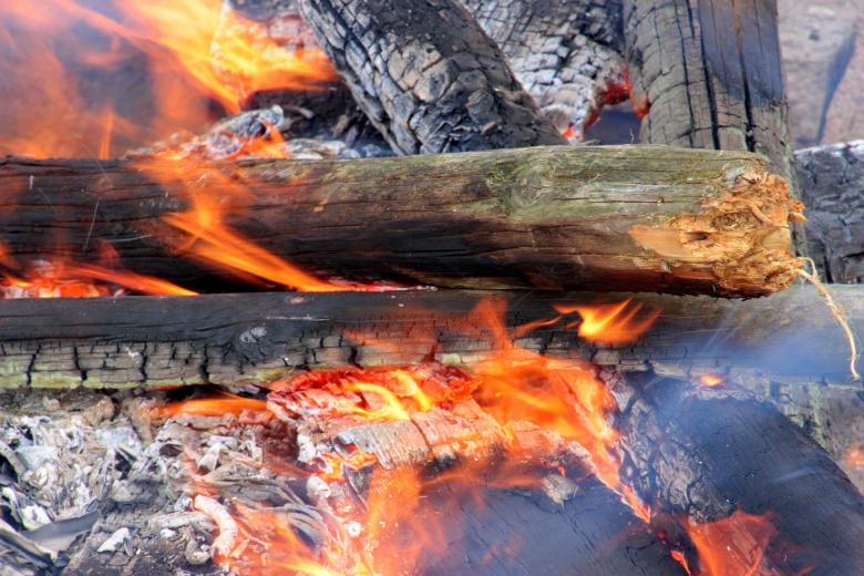 Free stock image of Burning Wood created by Pixabay