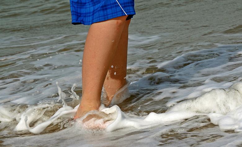 Free stock image of Playing With the Waves created by Pixabay