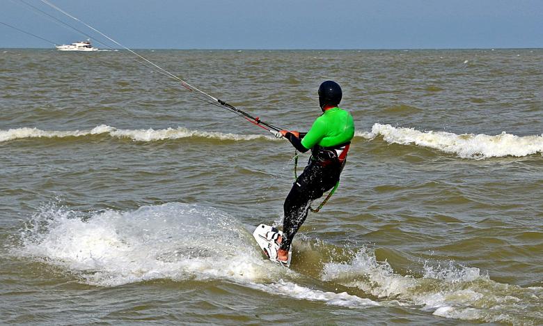 Free stock image of Kite Surfing created by Pixabay