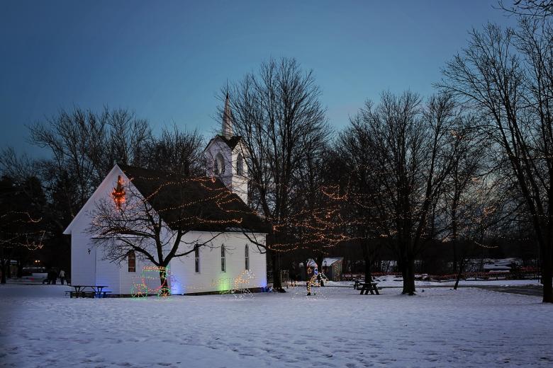 Free stock image of Christmas Church created by Pixabay