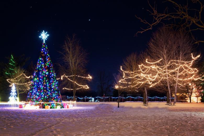 Free stock image of Christmas Town created by Pixabay