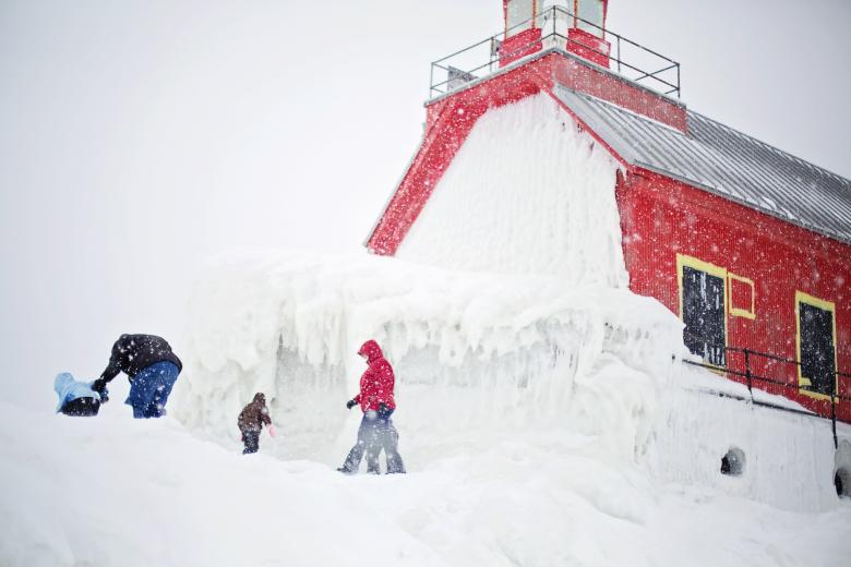 Free stock image of Lighthouse in Winter created by Pixabay