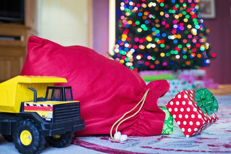 Free stock image of Christmas Gifts created by Pixabay