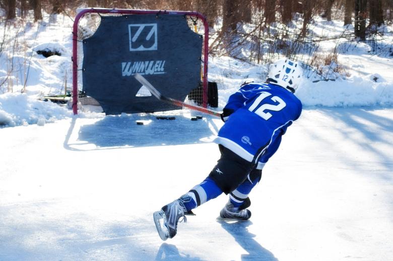 Free stock image of Ice Hockey Player created by Pixabay