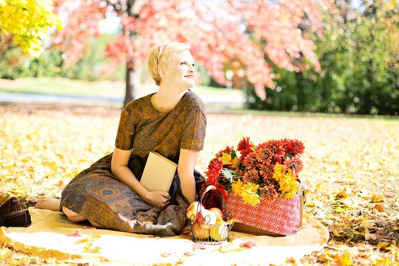 Free stock image of Blonde Girl Posing created by Pixabay