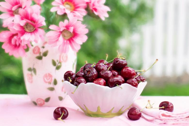 Free stock image of Fresh Cherries created by Pixabay