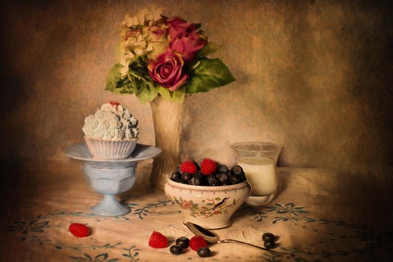 Free stock image of Still Life - Berries on the Table created by Pixabay