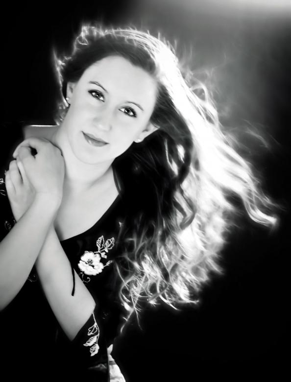 Free stock image of Glamorous Photoshoot created by Pixabay