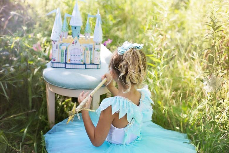 Free stock image of Princess of the Castle created by Pixabay