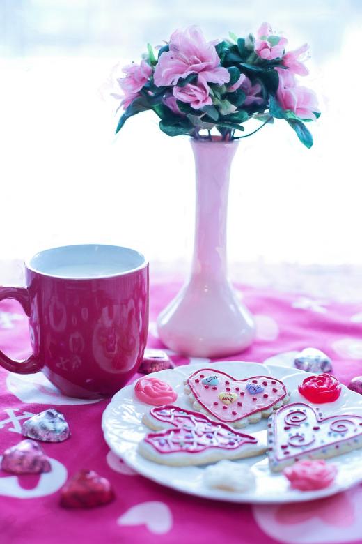 Free stock image of Cookies on Valentine's Day created by Pixabay