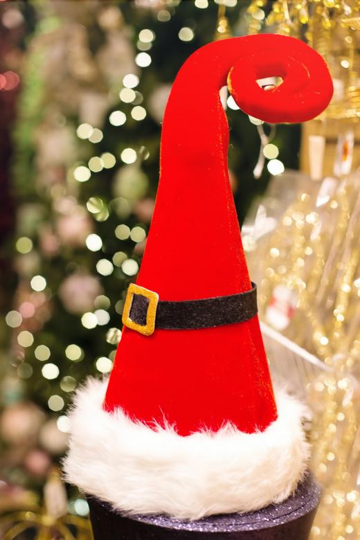 Free stock image of Santa Hat created by Pixabay