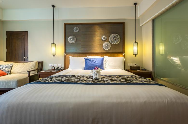 Free stock image of Furnished Bedroom created by Pixabay