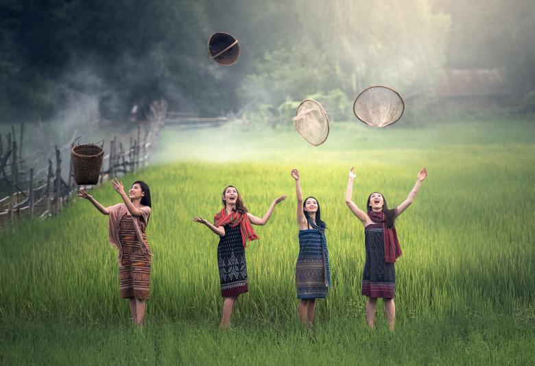 Free stock image of Beautiful Ladies created by Pixabay