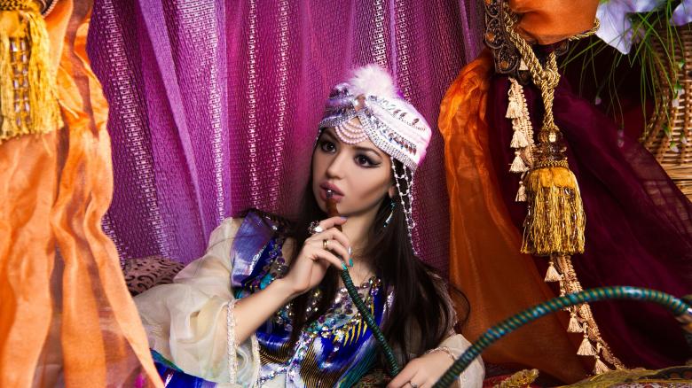 Free stock image of Girl and Hookah created by Pixabay